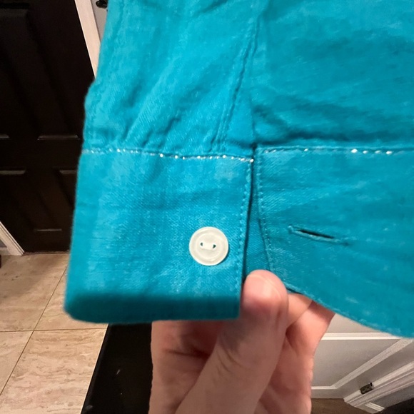 ~Izzue~ Teal Button-Up Shirt - Picture 4 of 7